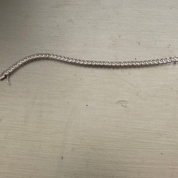 Silver bracelet - Picture 1 of 1